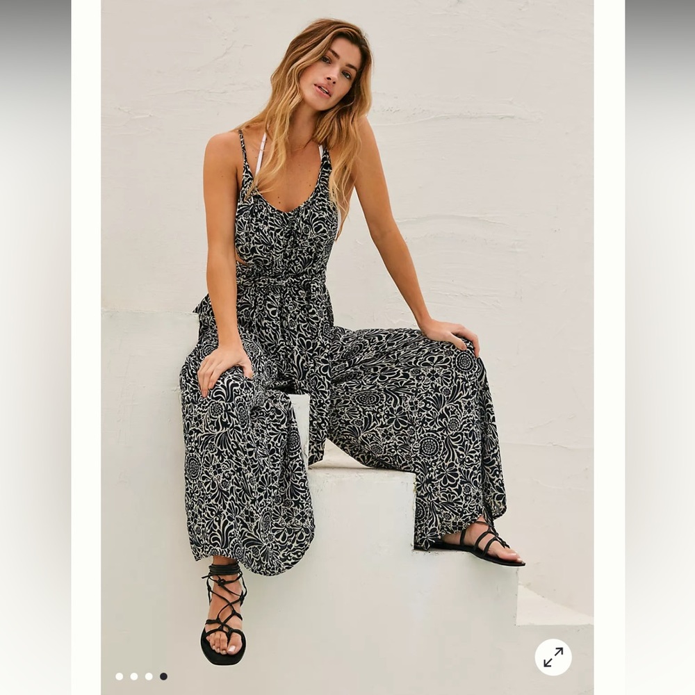 NWOT Anthropologie The Mason Tie Front Jumpsuit